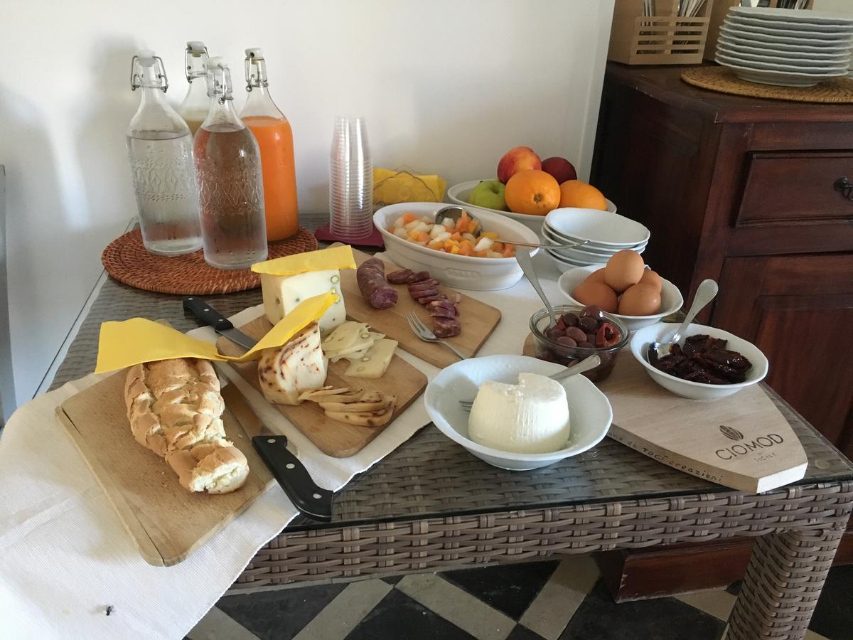 Casa Ciomod Hotel Модика Екстериор снимка