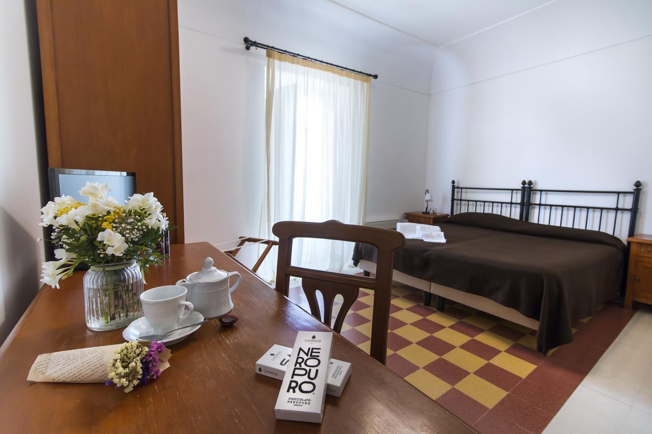 Casa Ciomod Hotel Модика Екстериор снимка