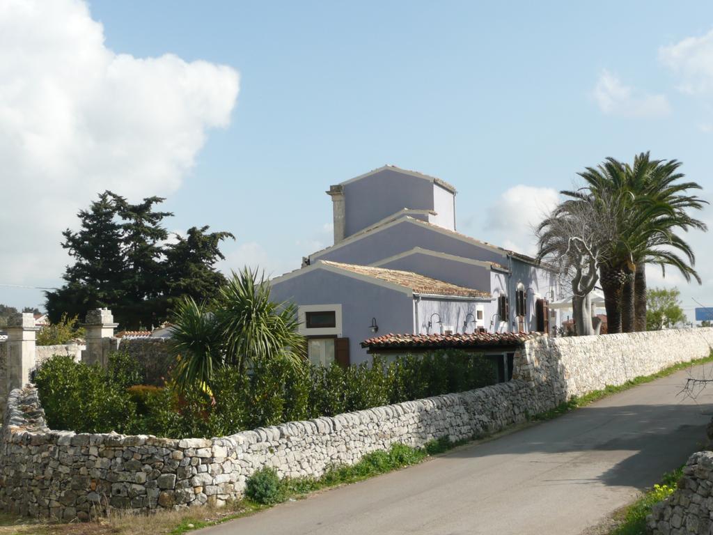 Casa Ciomod Hotel Модика Екстериор снимка