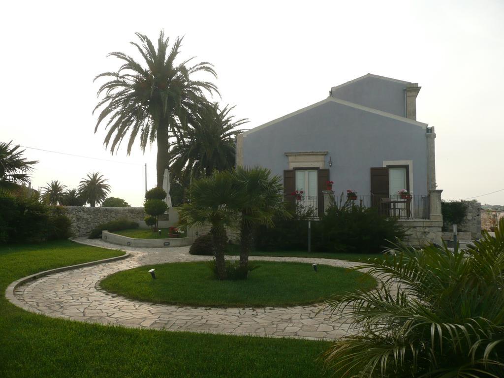 Casa Ciomod Hotel Модика Екстериор снимка